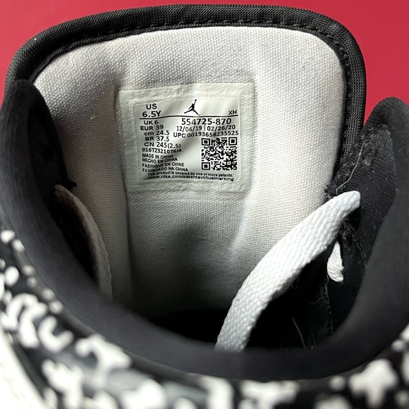 Jordan 1 Mid Notebook - Picture 5 of 9